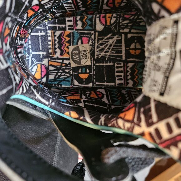 Nike Kids Sneakers Black and Pink - Picture 6 of 7